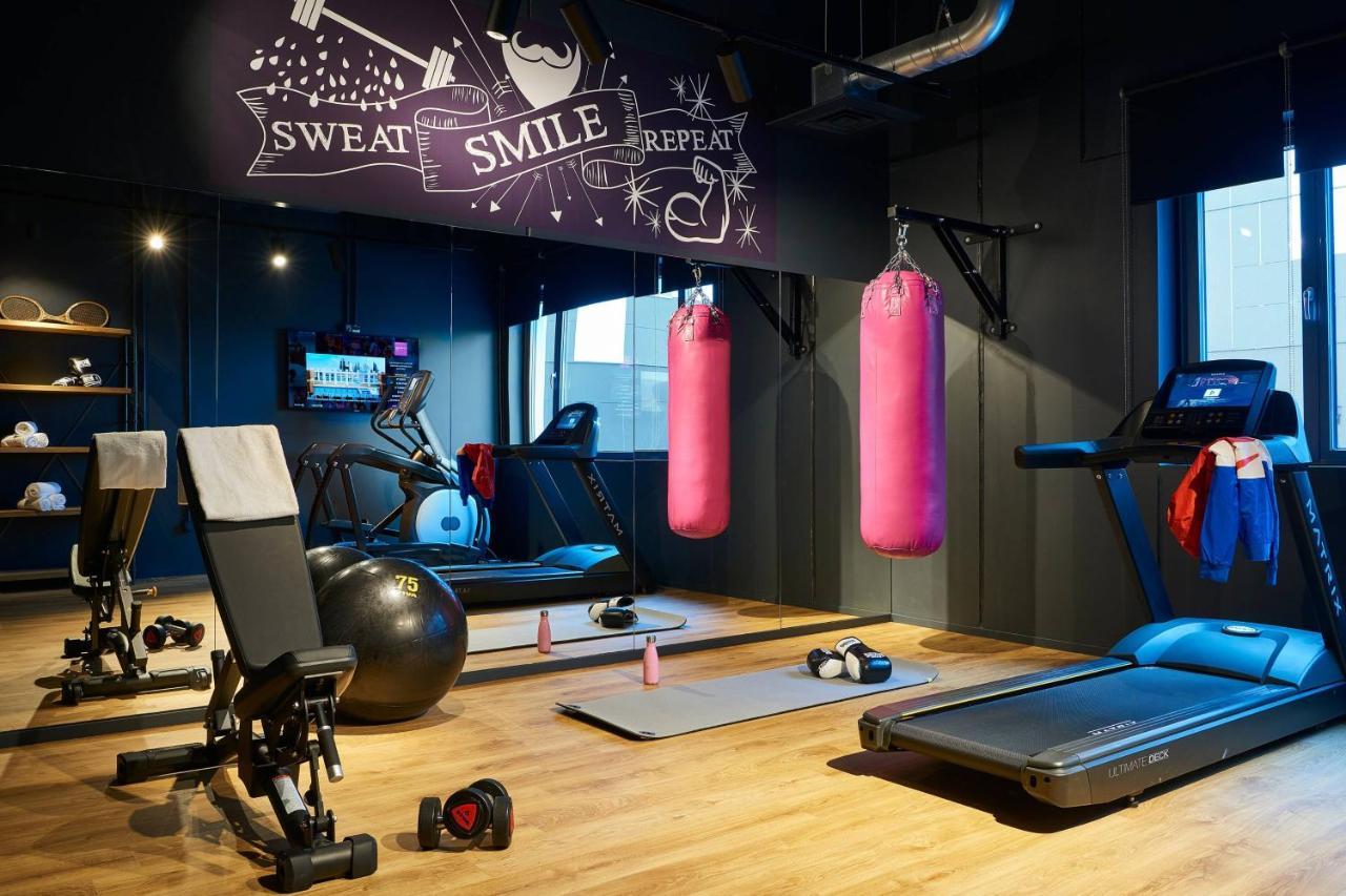 Moxy Paris Charles De Gaulle Airport Ξενοδοχείο Ρουασί-αν-Φρανς Εξωτερικό φωτογραφία
